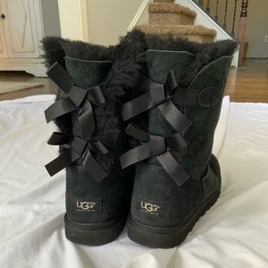 black bow uggs
